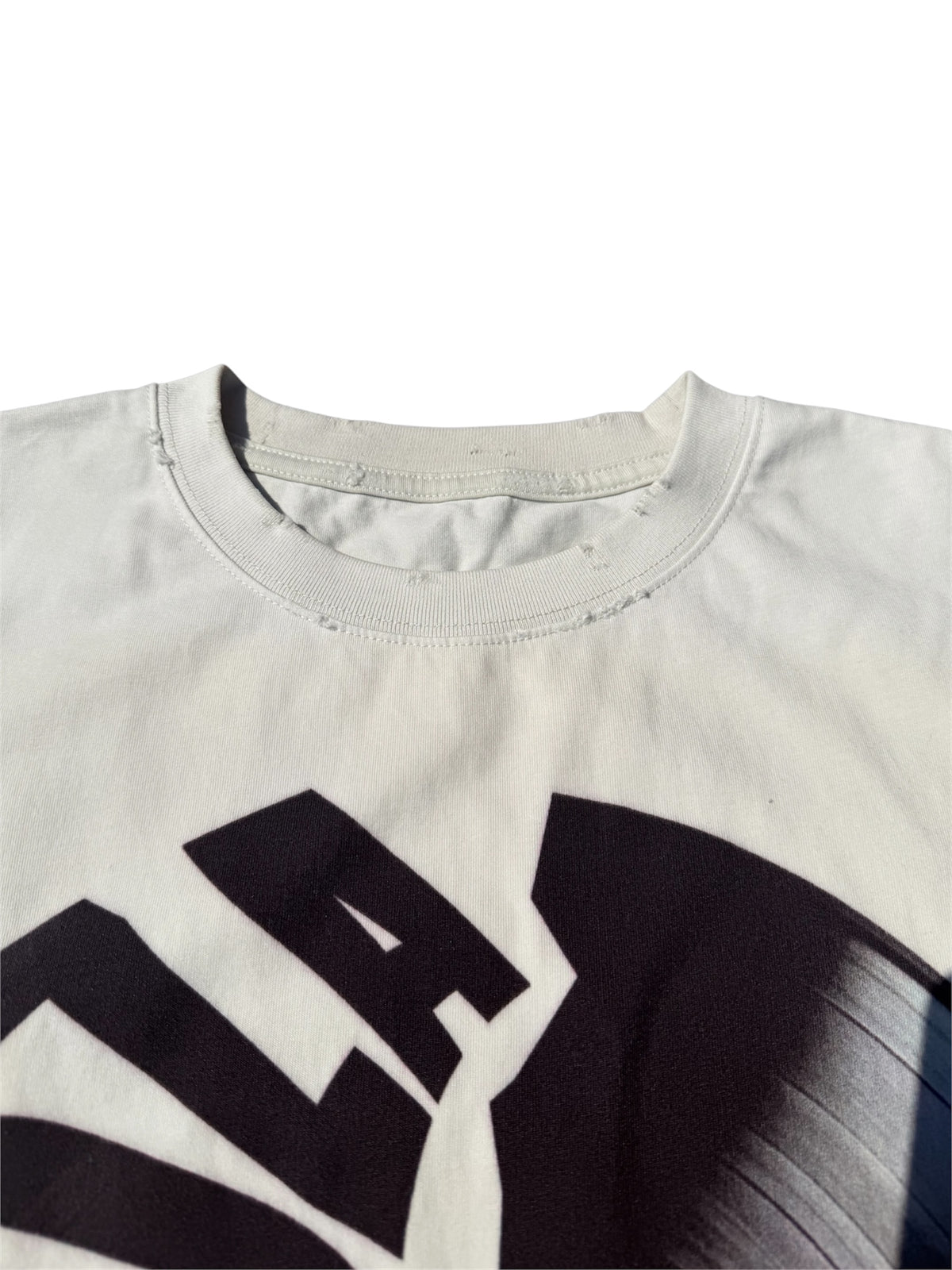Póza record tee cream