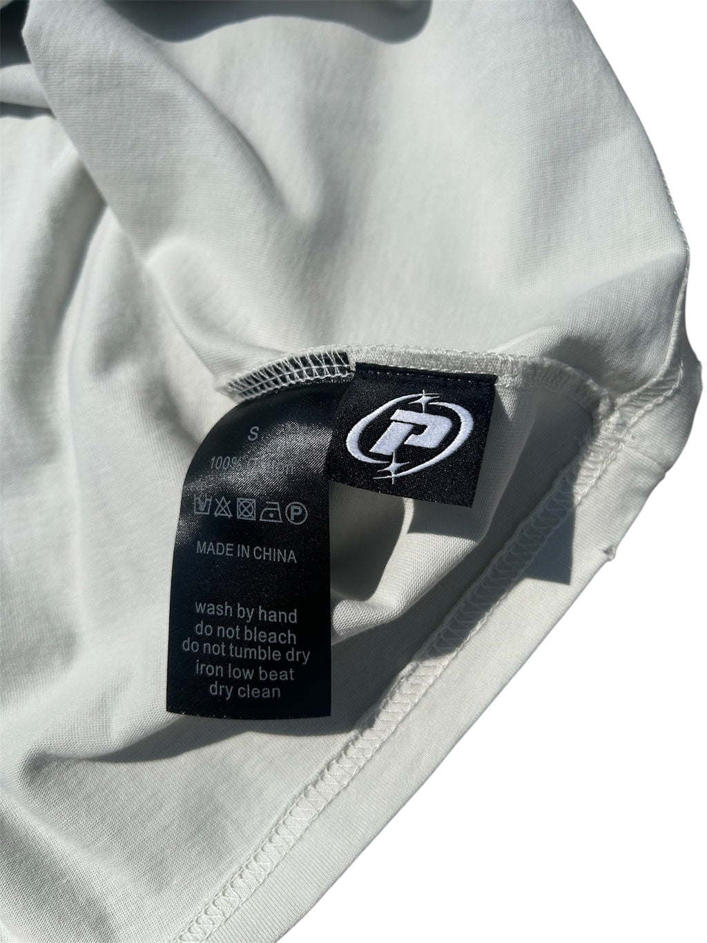 Póza record tee cream