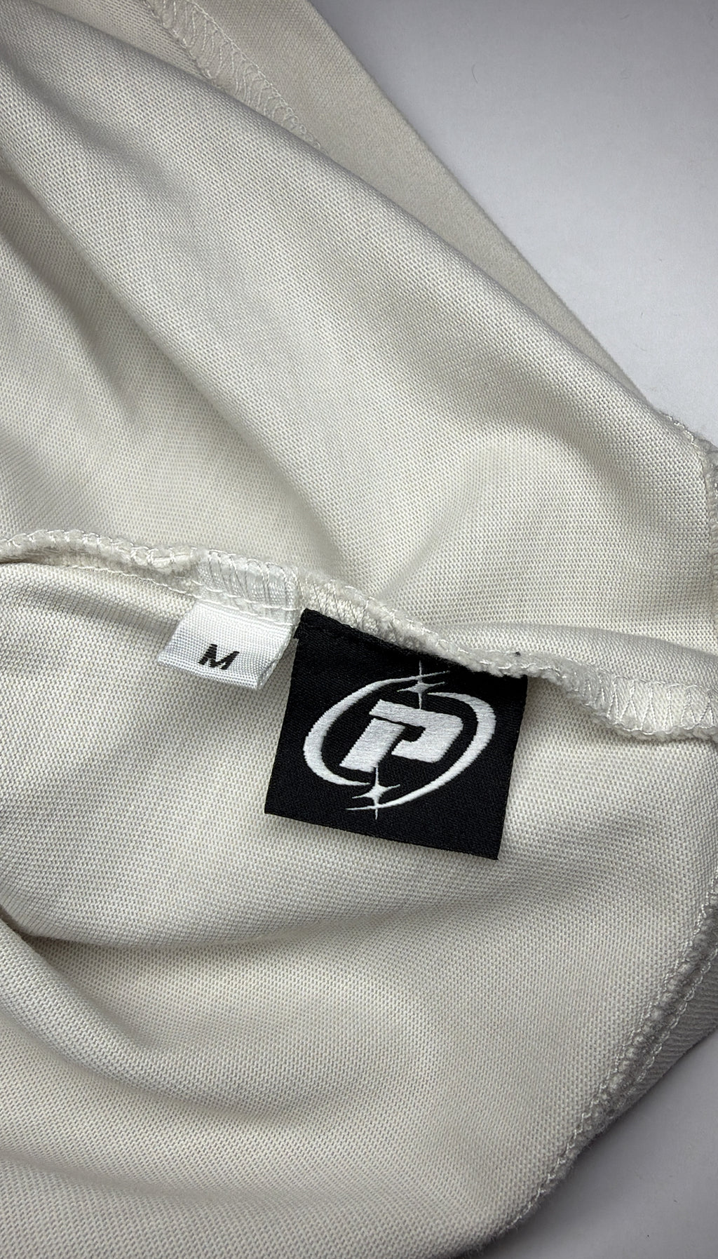 Póza “forever 27” tee