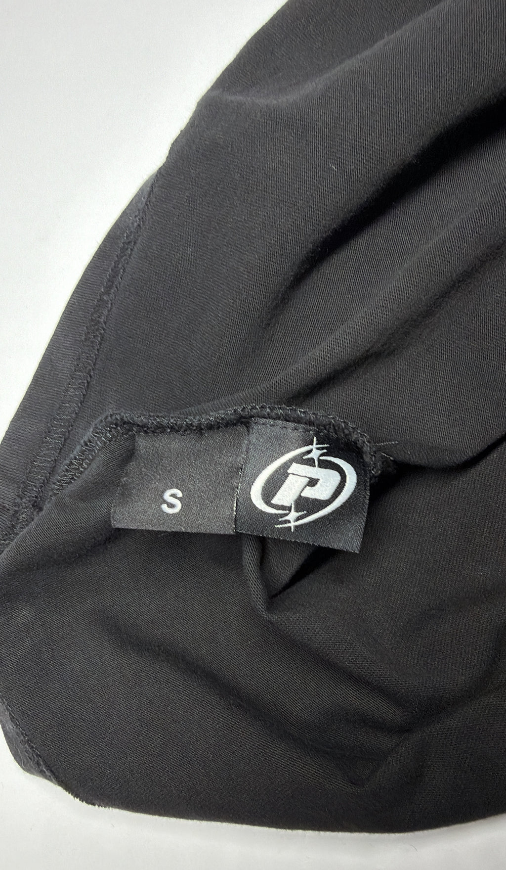 Póza “Forever” faded black tee