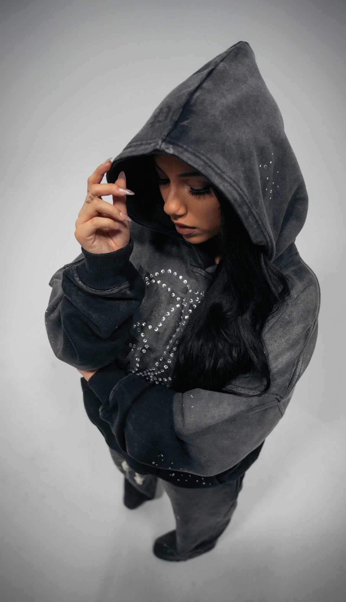 Póza scattered stone pullover hoodie