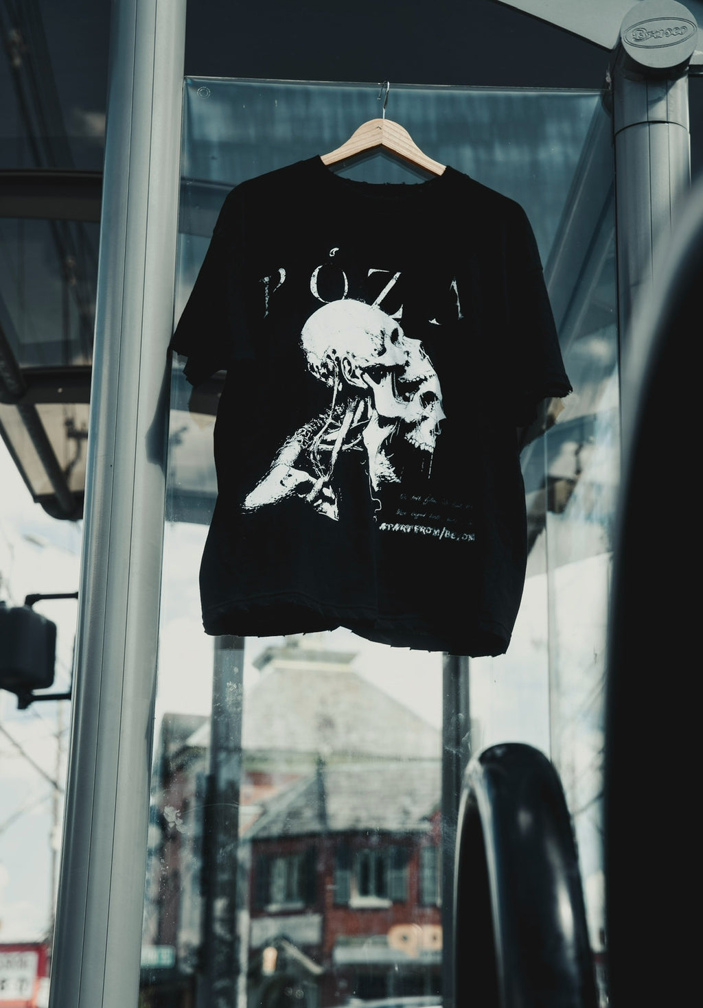 Póza "Reborn" tee