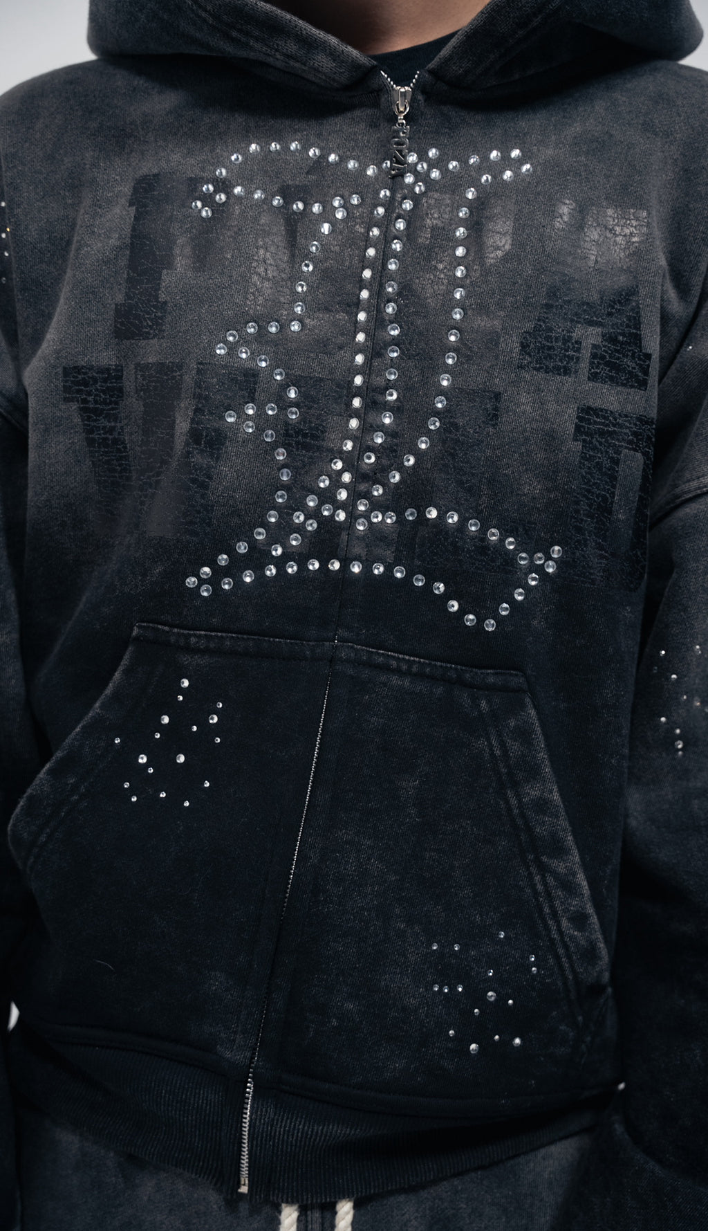 Póza scattered stone zip hoodie